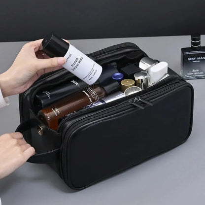 Trousse grande capacité homme noir avec produits toilette